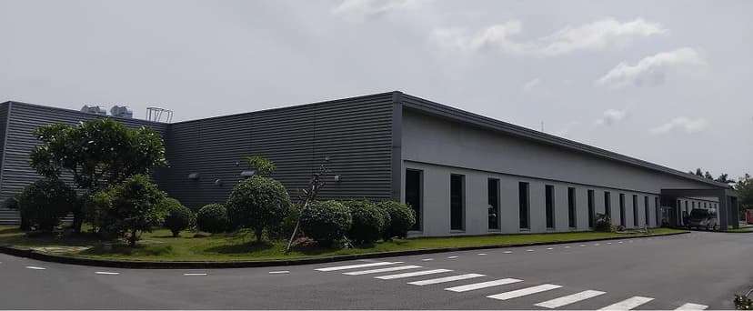 YKK Side Building