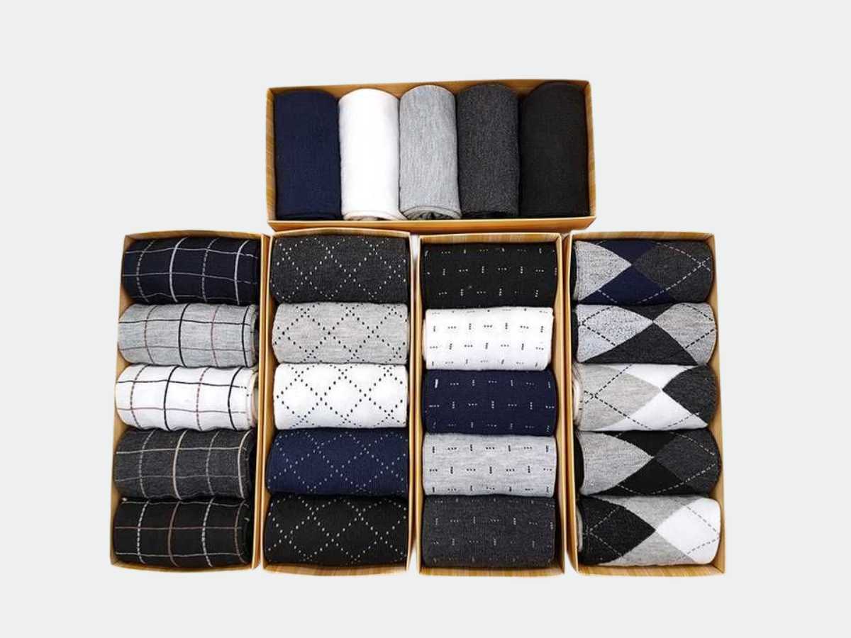 Họa tiết dress sock cơ bản, dễ phối đồ