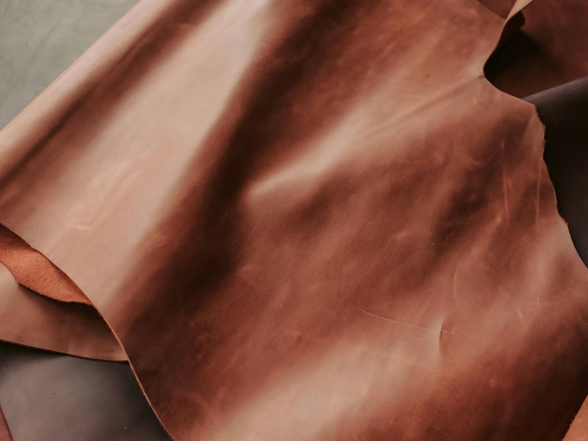 Để da luôn đẹp như mới, hãy hạn chế tiếp xúc với ánh nắng mặt trời