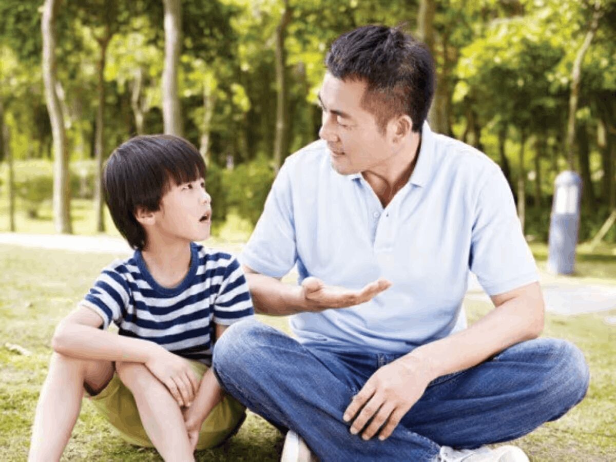 Hãy hướng dẫn con cách vệ sinh vùng kín và tầm quan trọng của việc thay đồ lót mỗi ngày