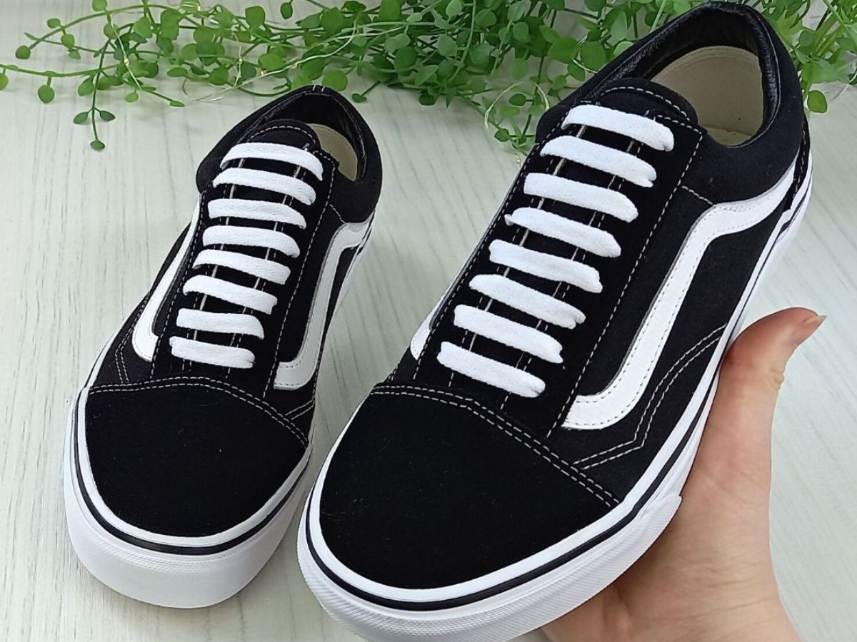 Kiểu buộc dây giày thẳng hàng