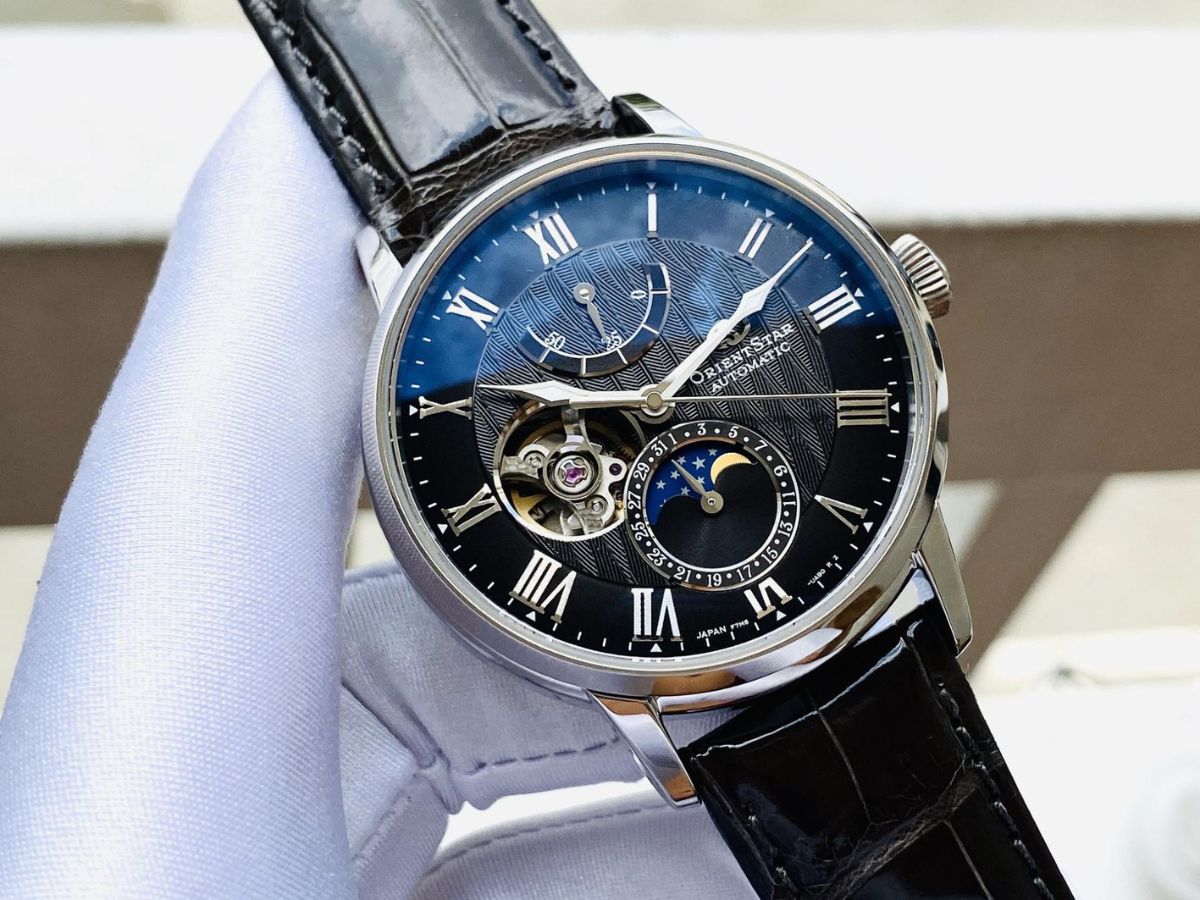 Từng chi tiết máy tạo sức hấp dẫn cho đồng hồ cơ