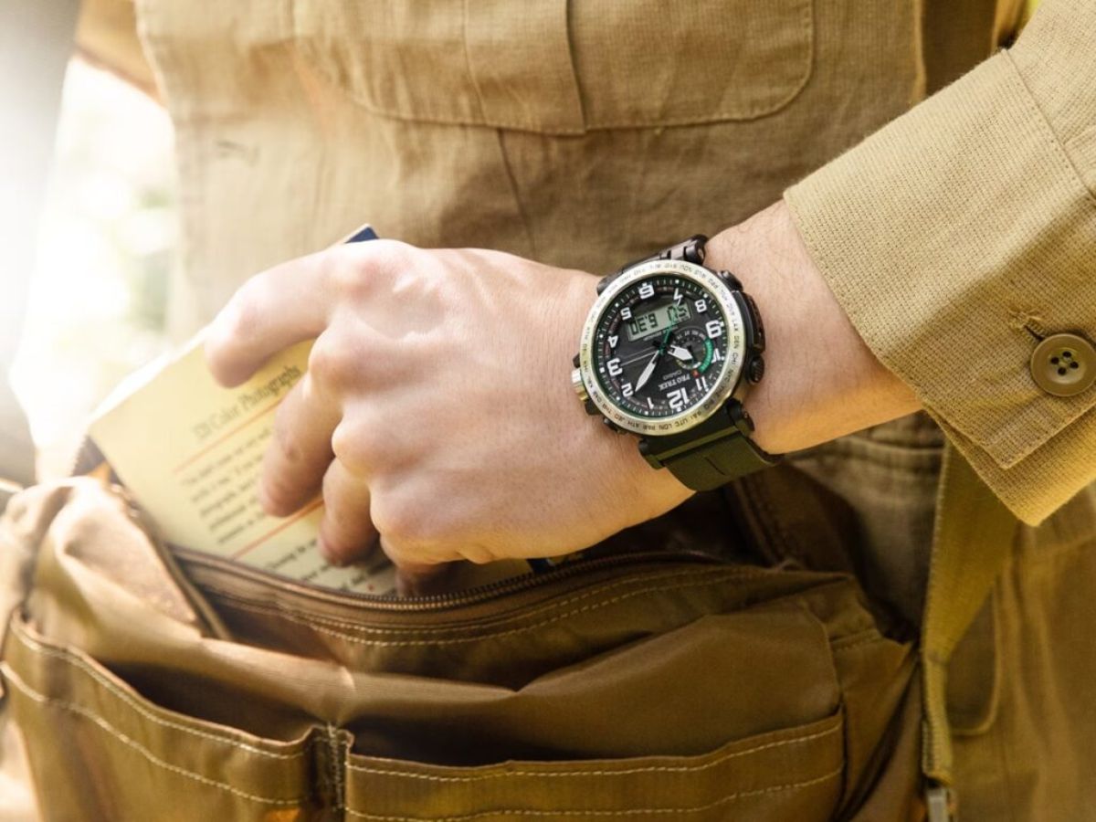 Đồng hồ G-Shock phù hợp với những chuyến du lịch, dã ngoại