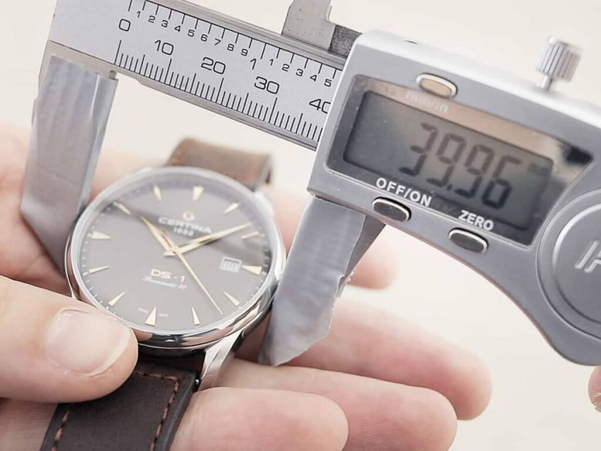 Thực hiện cách đo đồng hồ casio nam đơn giản tại nhà