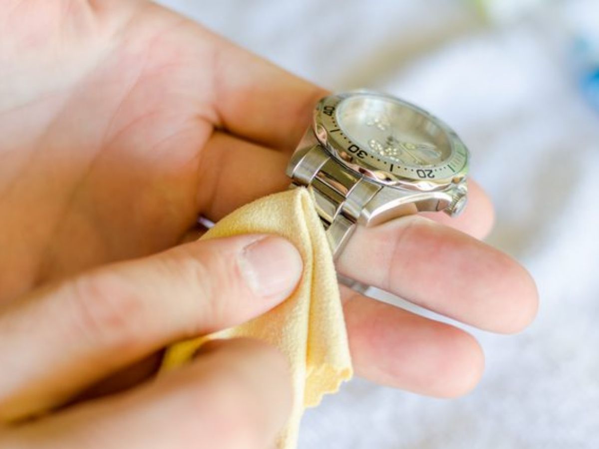 Lưu ý quan trọng khi chăm sóc và bảo quản đồng hồ đúng cách