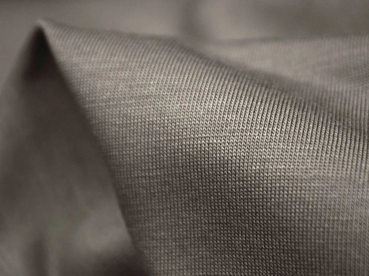 Mềm mịn, mát lạnh, thân thiện làn da với Viscose/Modal Elastane