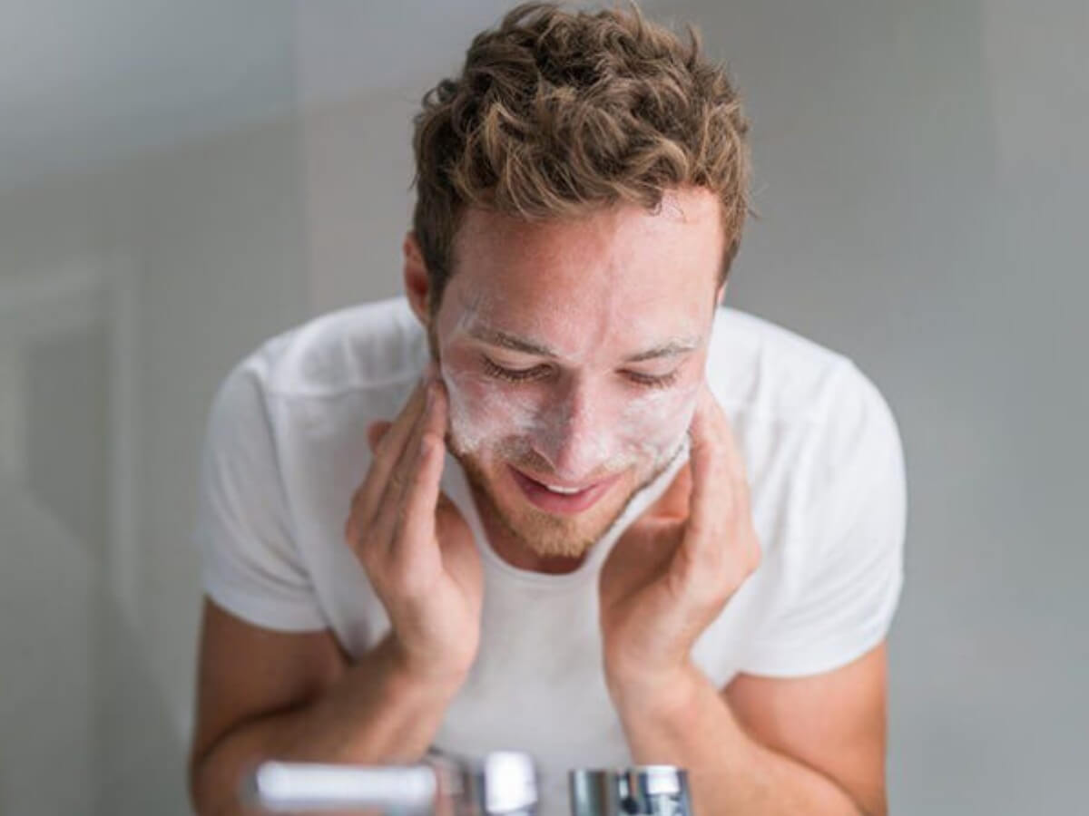 Rửa mặt đúng cách giúp cho da khỏe mạnh