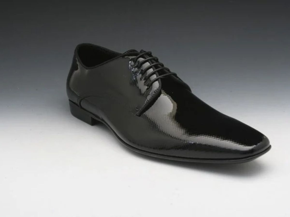 Mua giày oxford ở đâu? Chọn giày chuẩn đẹp