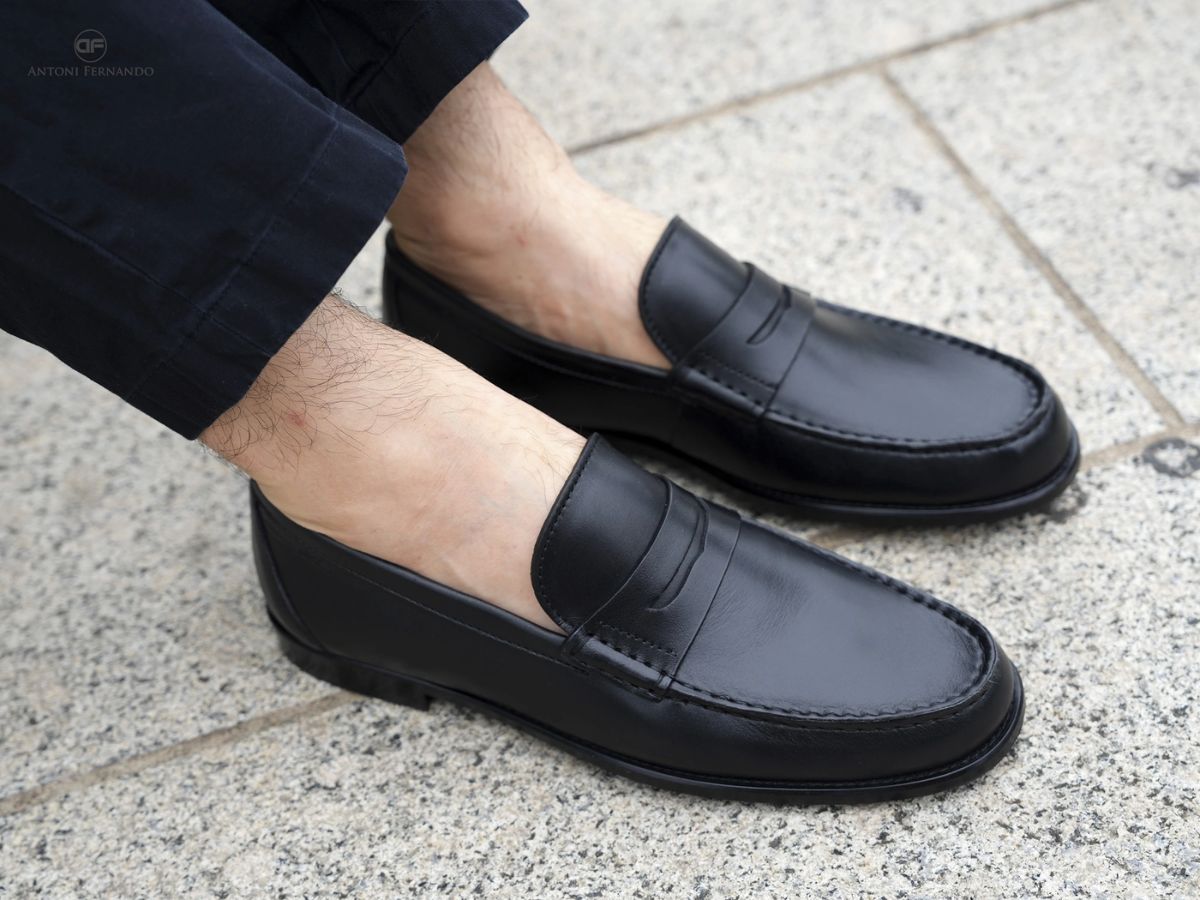 Giày Lười (Loafer) mang đến sự tiện lợi và phong cách trẻ trung, thoải mái