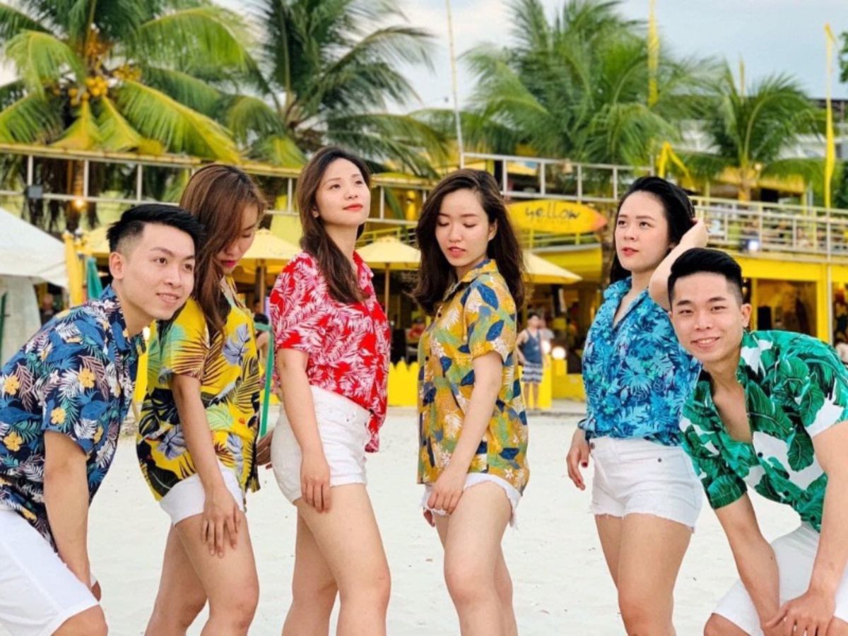 Random Shop với họa tiết vui nhộn, ấn tượng