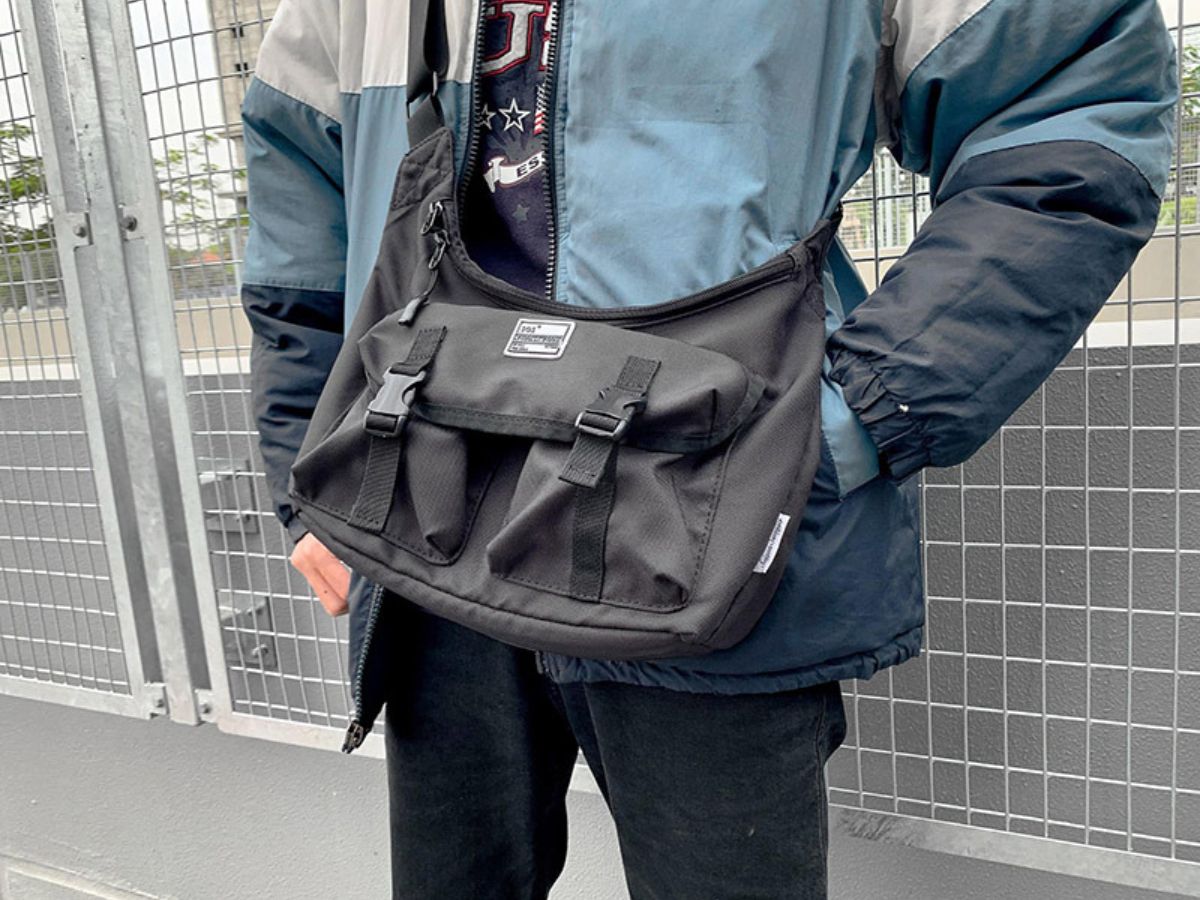 Top túi đeo chéo local brand không nên bỏ qua