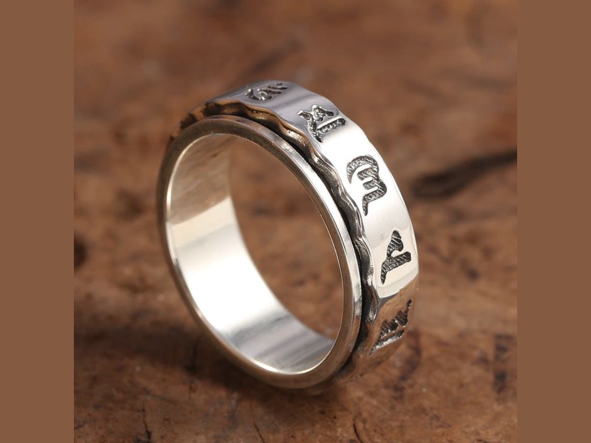 Cách chọn mua nhẫn phong thủy nam mệnh Kim phù hợp