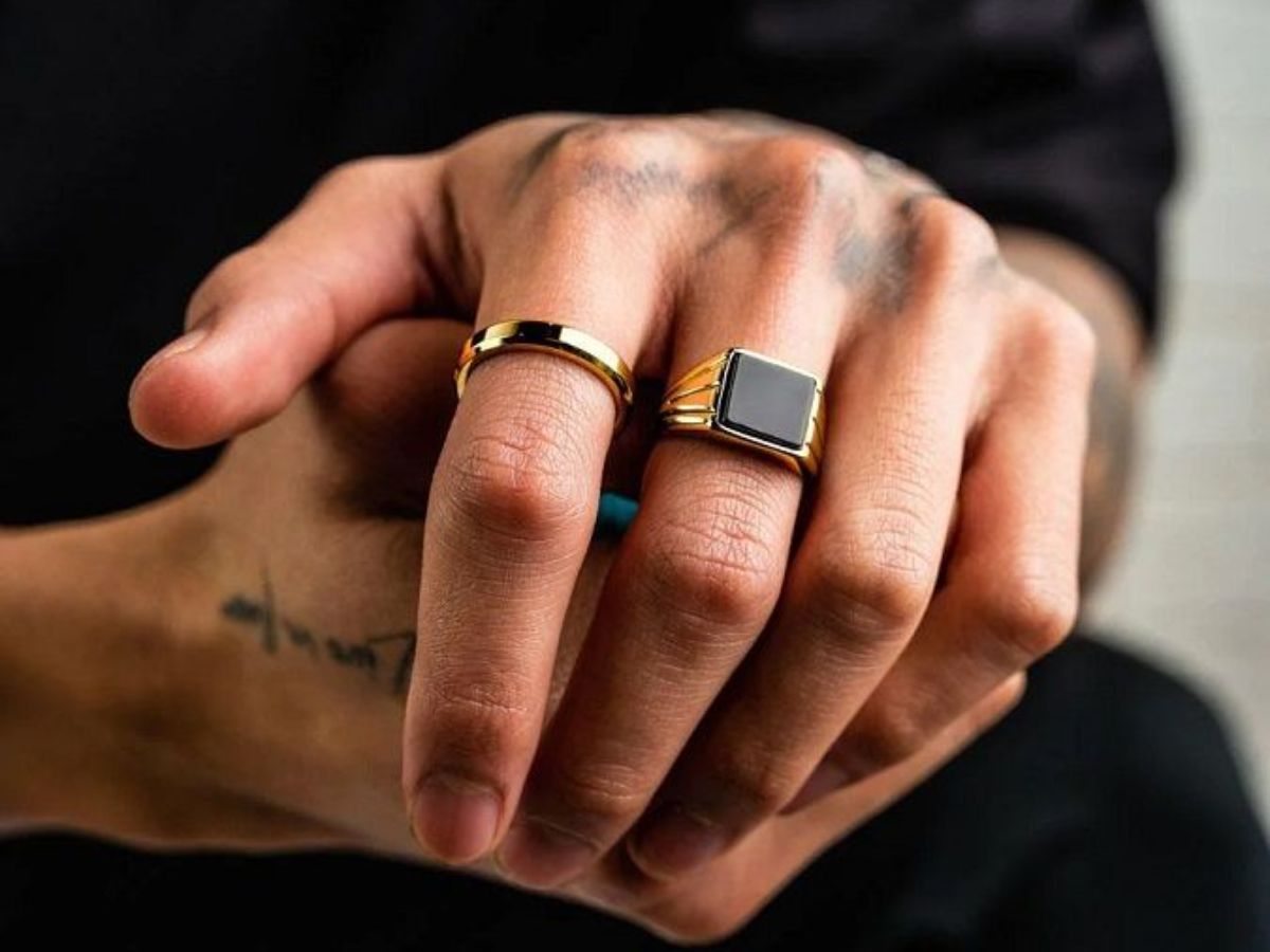 Kiểu dáng nhẫn tinh tế, mạnh mẽ dành riêng cho nam mệnh Kim