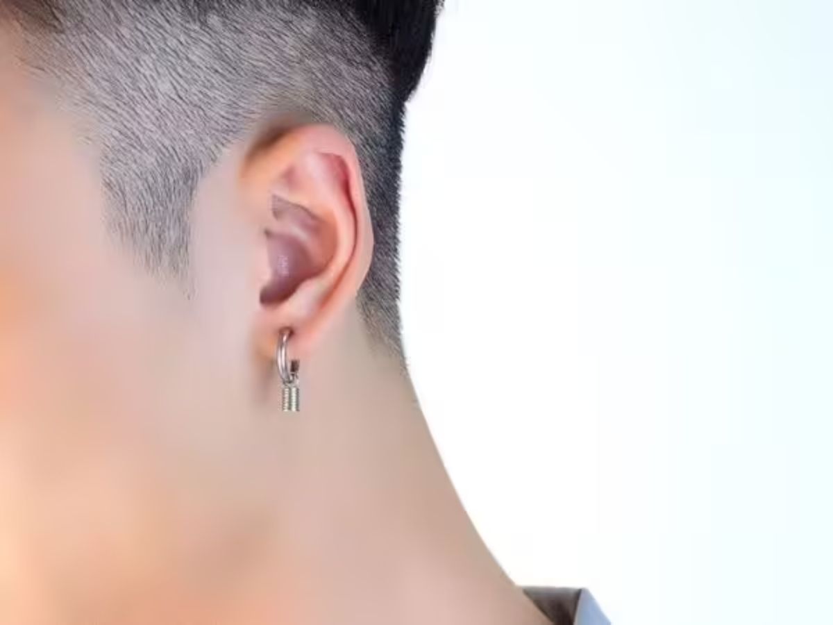 Lobe chính là vị trí kinh điển ở phần dái tai (thùy tai)