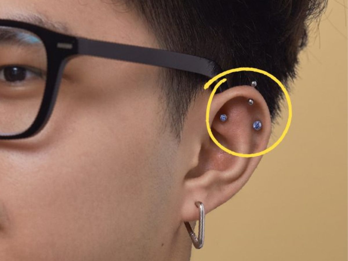 Helix là vị trí xỏ sụn tai phổ biến nhất, nằm ở phần sụn cong của vành tai trên