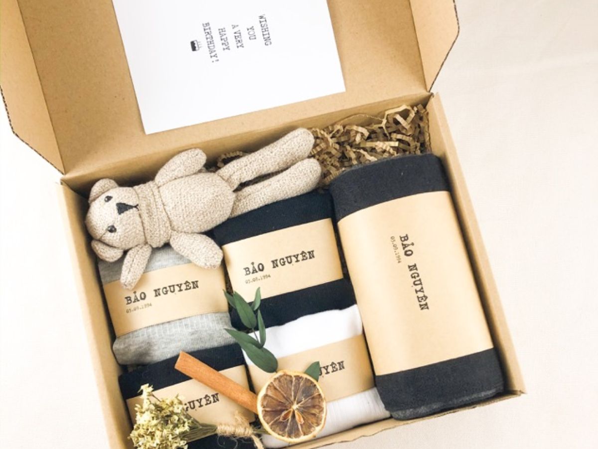 Lựa chọn khăn choàng cổ nam làm quà tặng