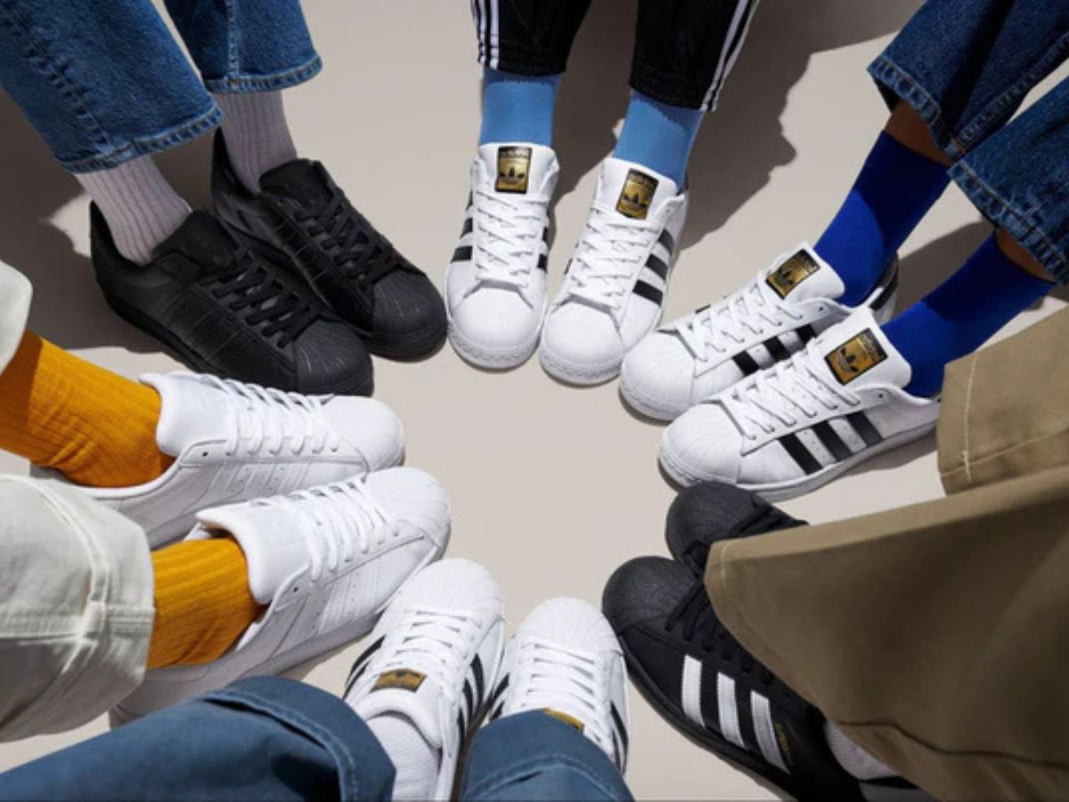 Thương hiệu Adidas của nước nào? Khám phá nguồn gốc, lịch sử & sức hút 3 sọc 