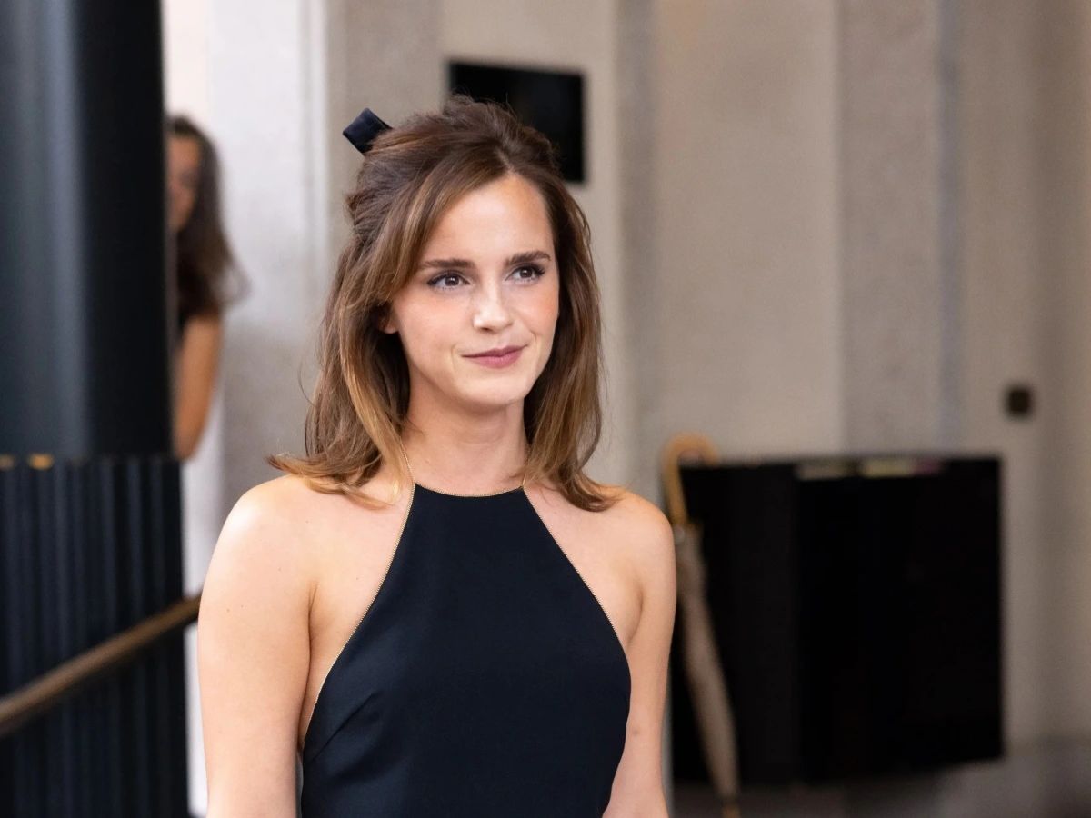 Emma Watson là cựu đại sứ của Burberry