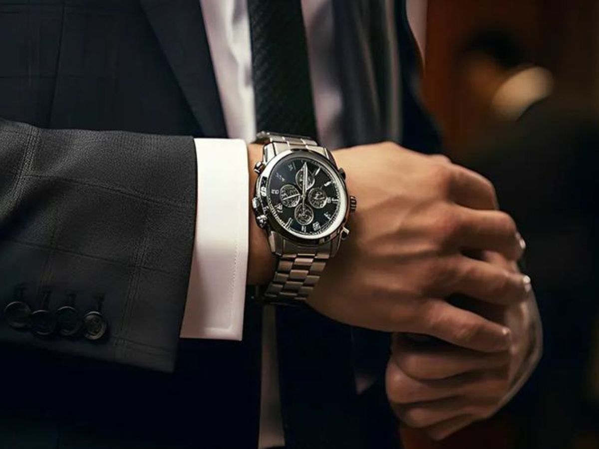 Người có làn da trung tính có thể đeo đẹp nhiều loại đồng hồ khác nhau 