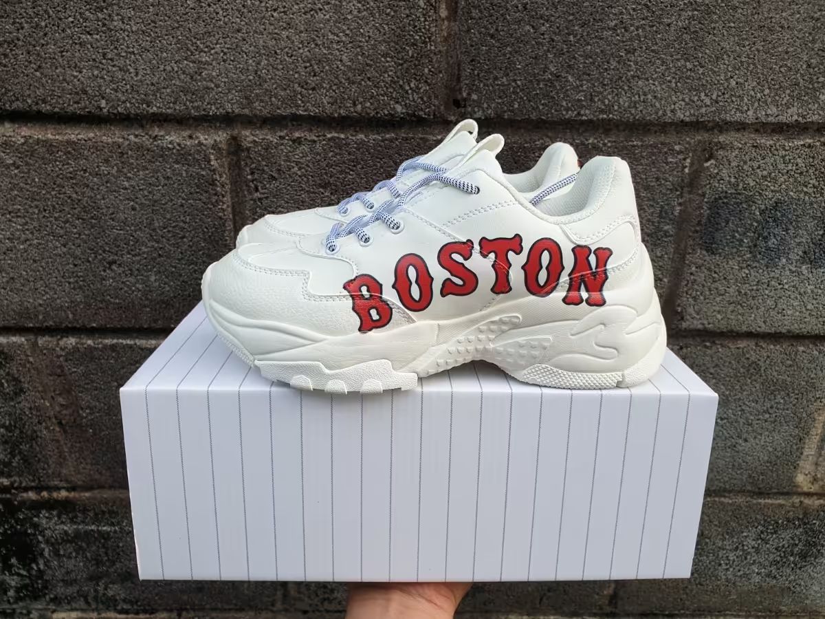 Giày Boston nam chính hãng giá bao nhiêu?