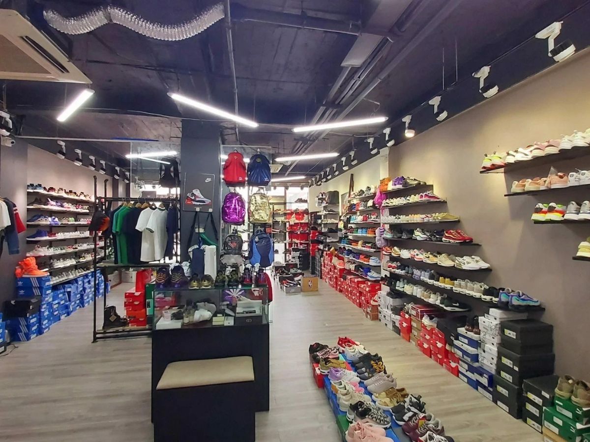 Giày Boston nam chính hãng giá bao nhiêu?