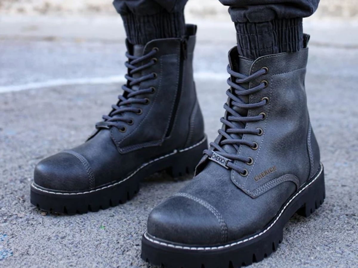 Boots thể hiện tinh thần tự do và cá tính trong punk rock