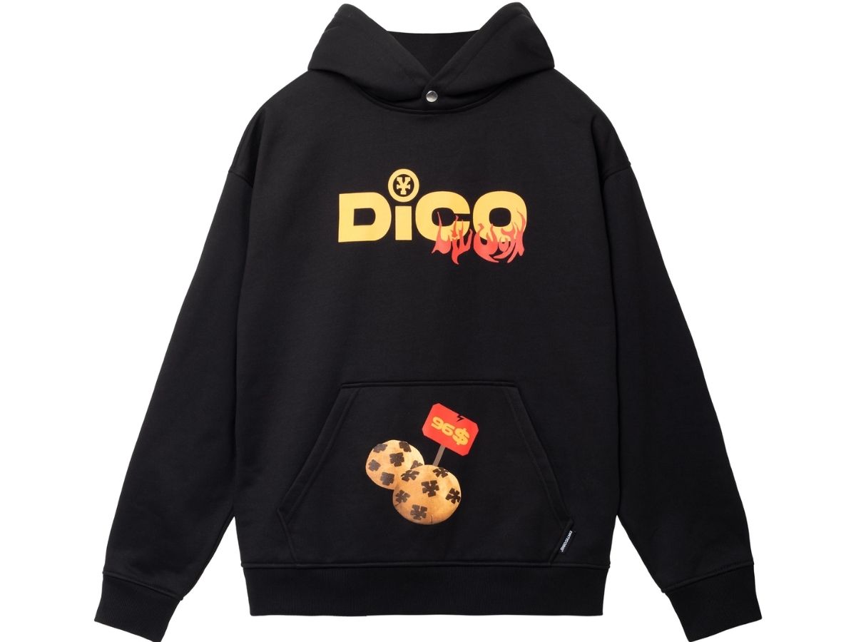 Ảnh một sản phẩm áo thun/hoodie oversized có graphic đặc trưng của Dirty Coins