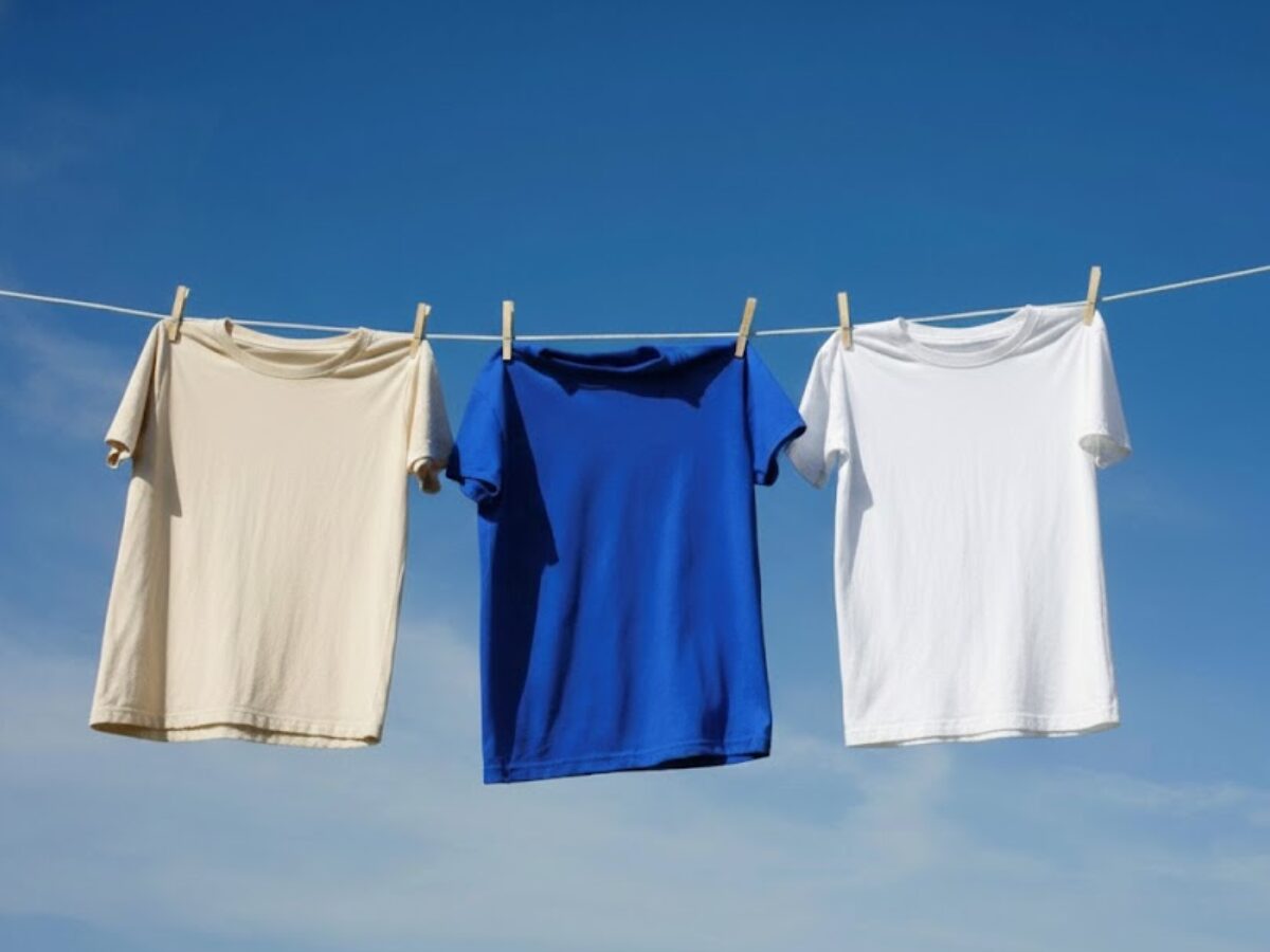 Cách bảo quản áo oversize bền đẹp 