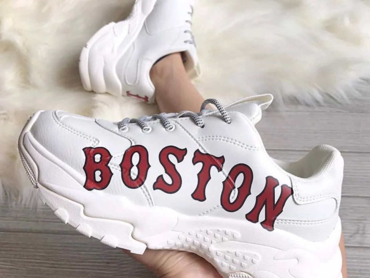 Những điều cần lưu ý để giày MLB Boston luôn bền đẹp như mới