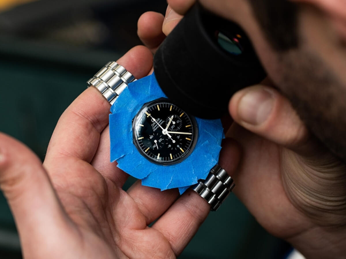 Đánh bóng kính Mineral chỉ hiệu quả với mặt phẳng, mặt cong cần thiết bị chuyên dụng