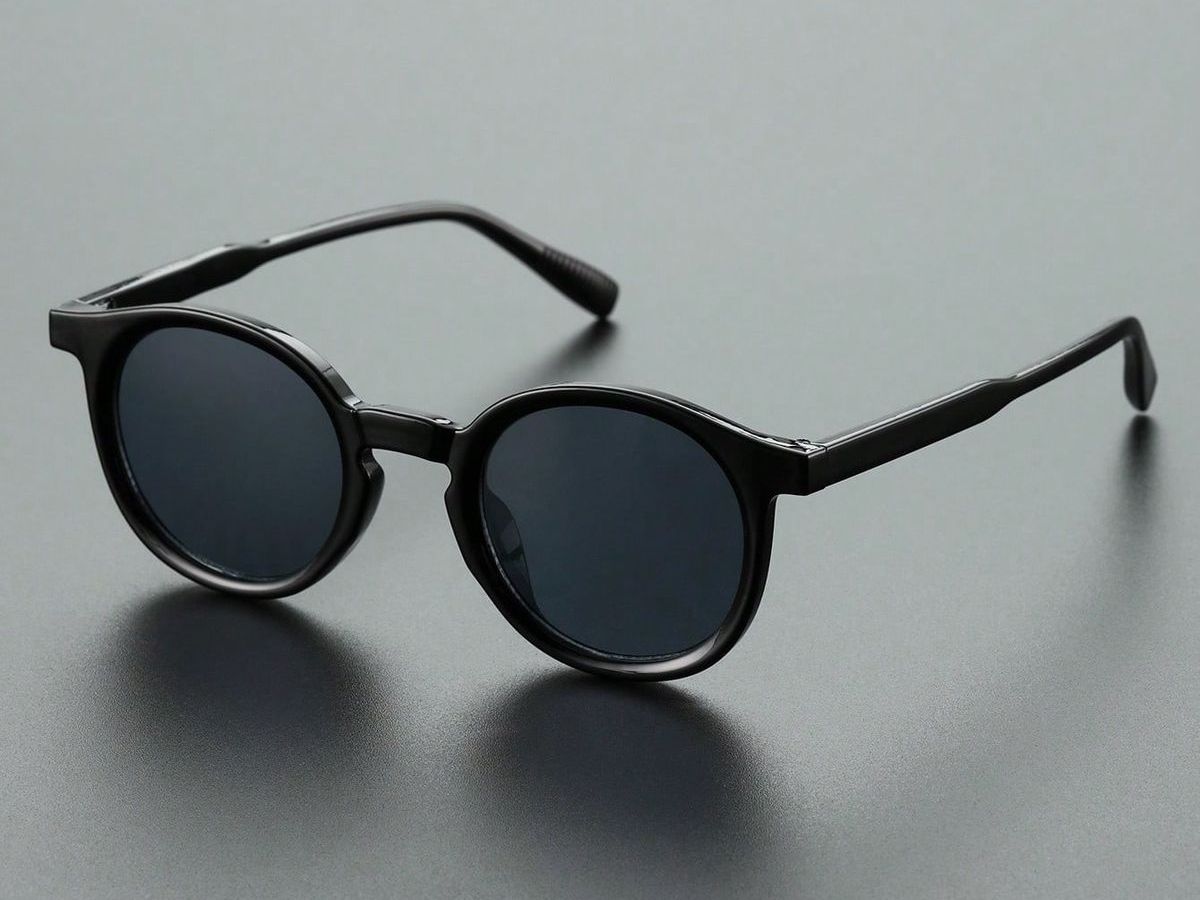 Kính gọng tròn giúp gương mặt cân đối hơn