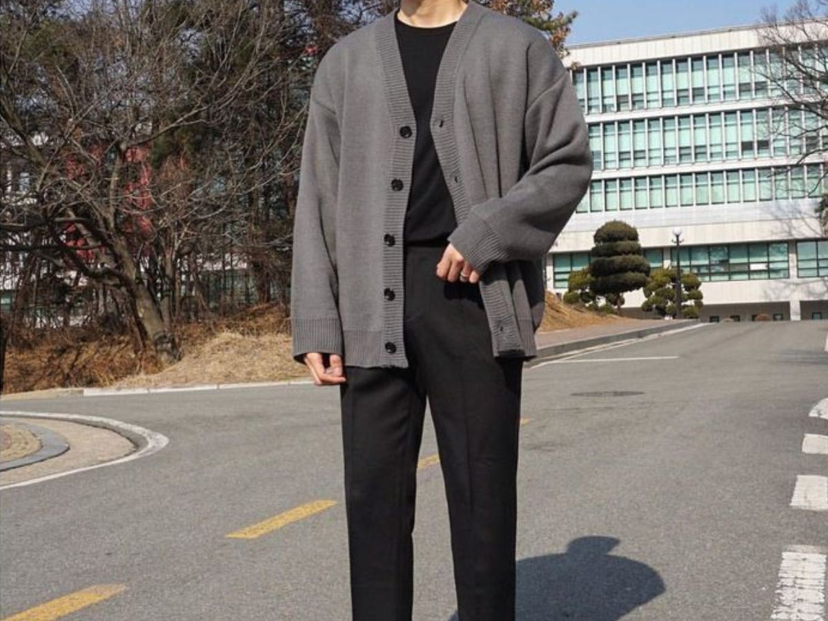 Phối đồ với cardigan theo phong cách thanh lịch