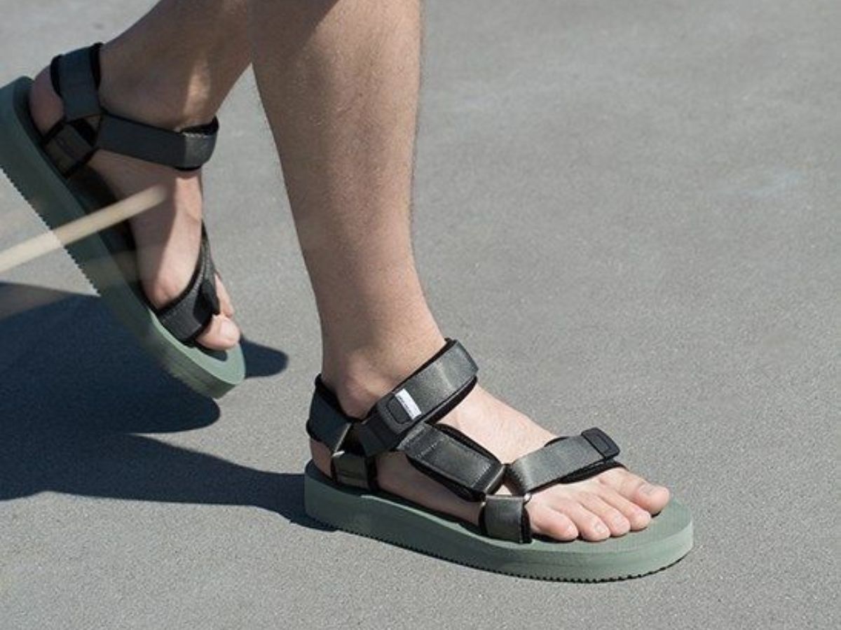 Sandal thể thao cực năng động thuộc top giày sandal nam mùa hè