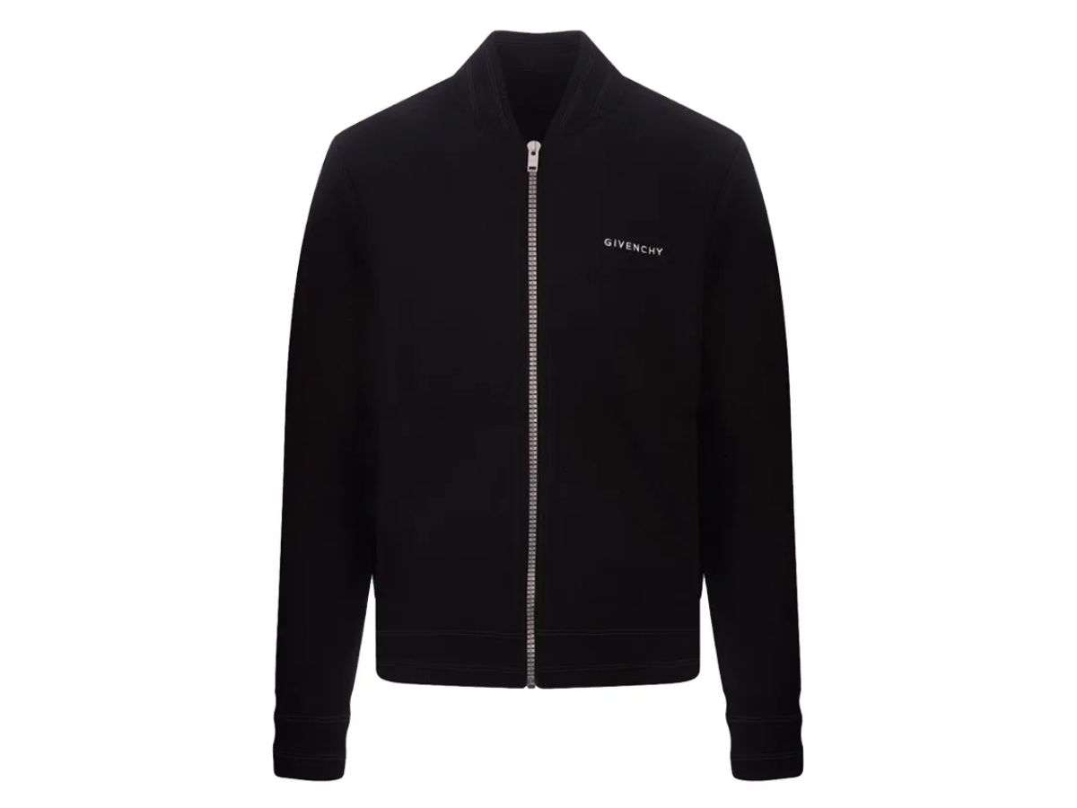 Áo bomber Givenchy màu đen trơn, làm nổi bật phom dáng và các chi tiết kim loại tinh xảo