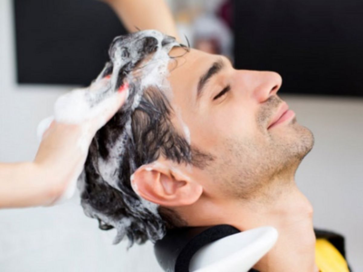 Gội và xả tóc đúng cách nền tảng cho mái tóc uốn khỏe đẹp