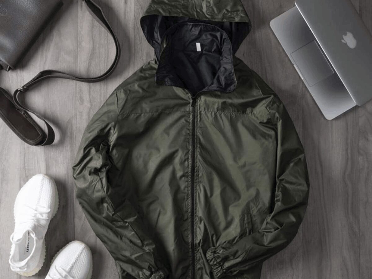 Bảo quản để áo khoác gió bền đẹp