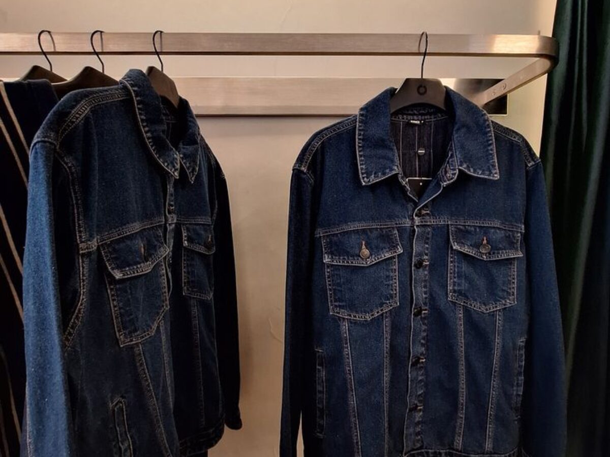 Bảo quản áo khoác jean để được đẹp bền lâu