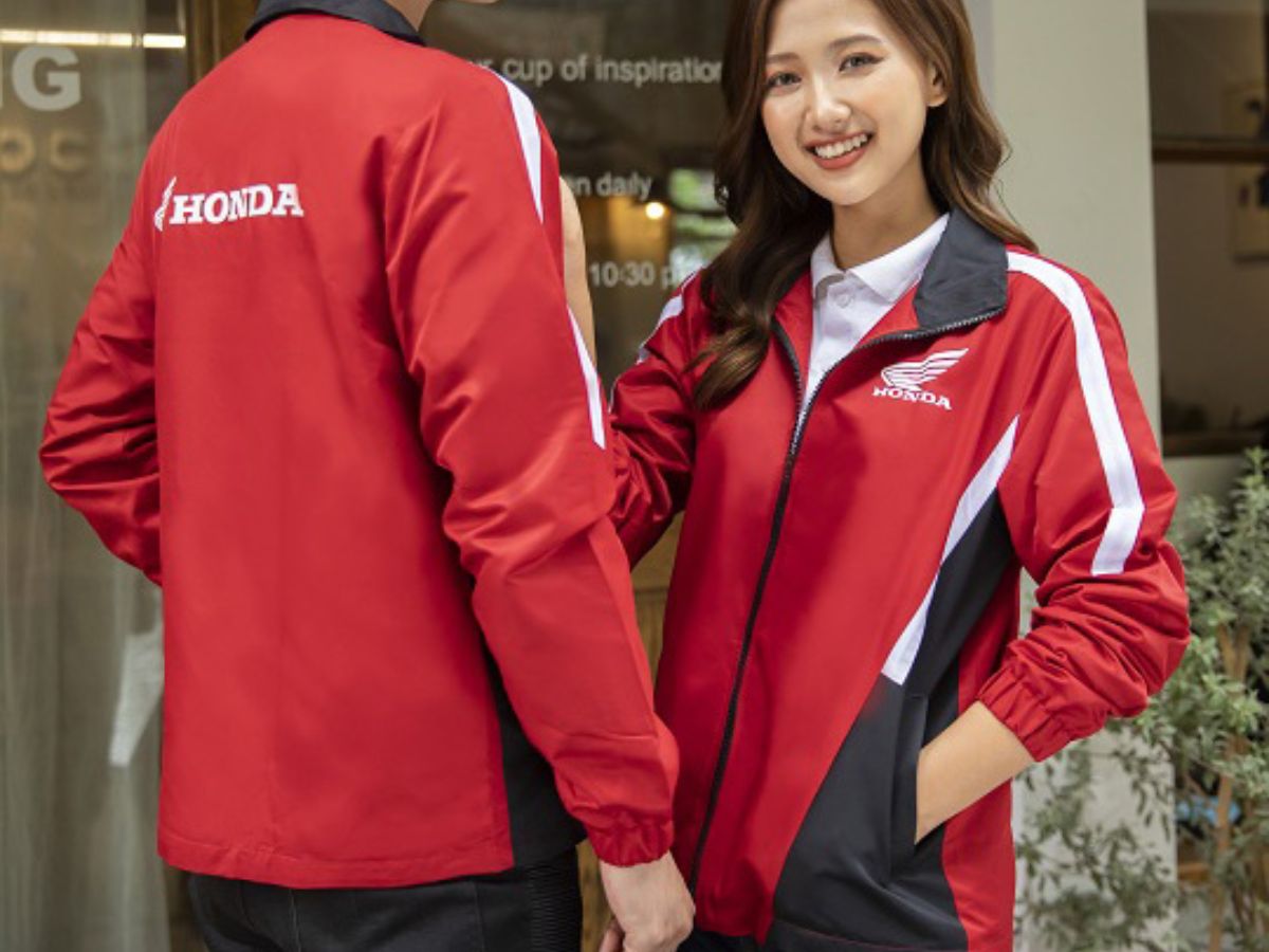 Đồng phục áo khoác gió đỏ đường line trắng