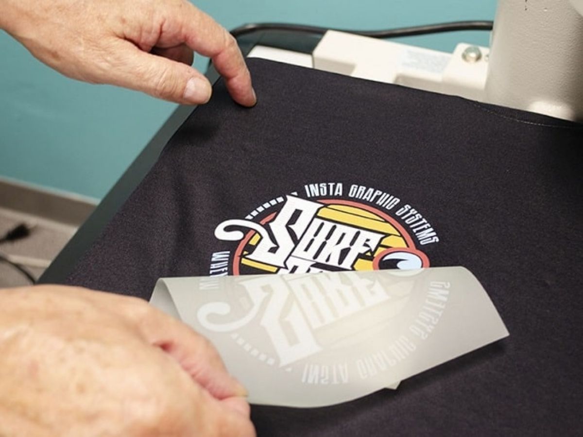 In kỹ thuật số sắc nét, màu sắc đa dạng, chuyển màu mượt mà