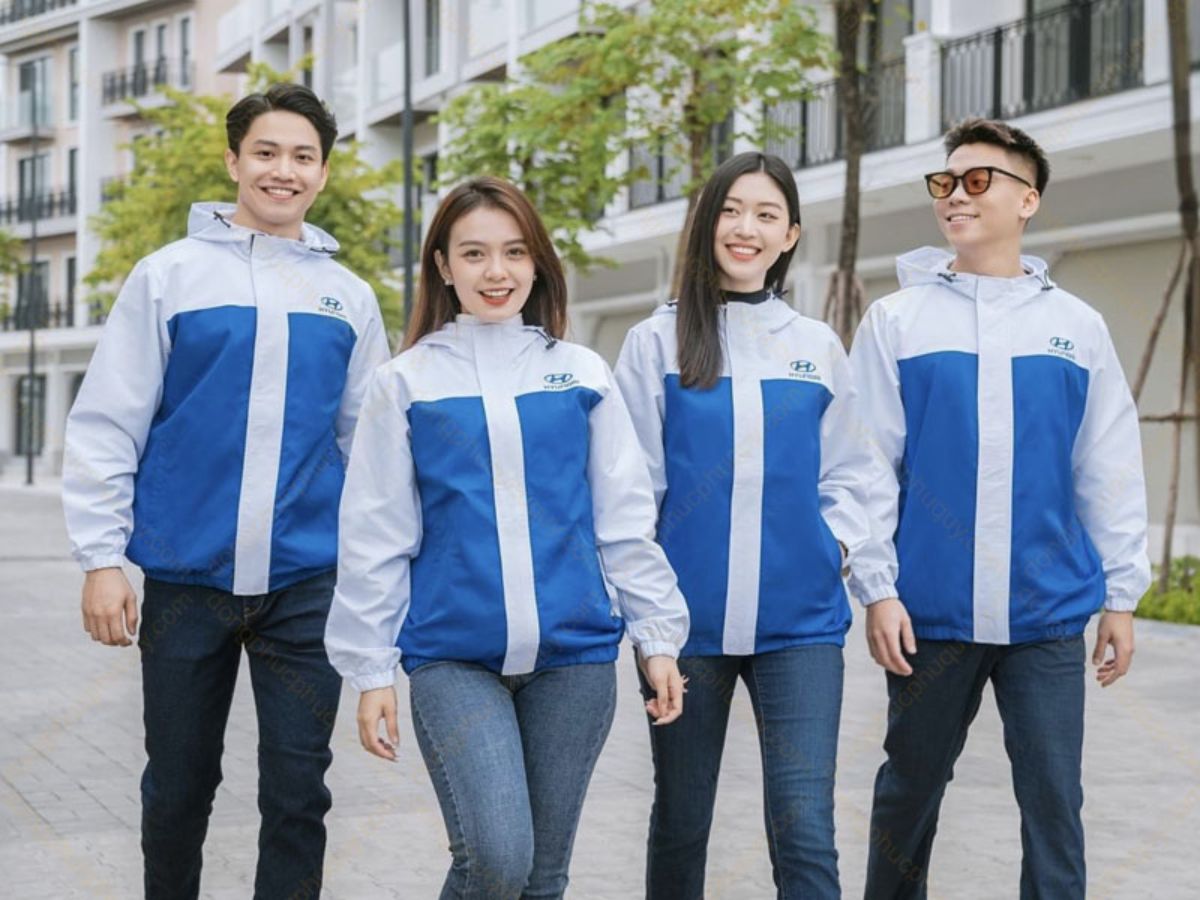 Áo khoác gió đồng phục năng động, tiện lợi cho mọi hoạt động ngoài trời