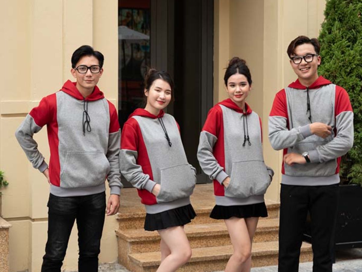 Áo khoác nỉ ấm áp, trẻ trung và dễ phối đồ cho môi trường văn phòng