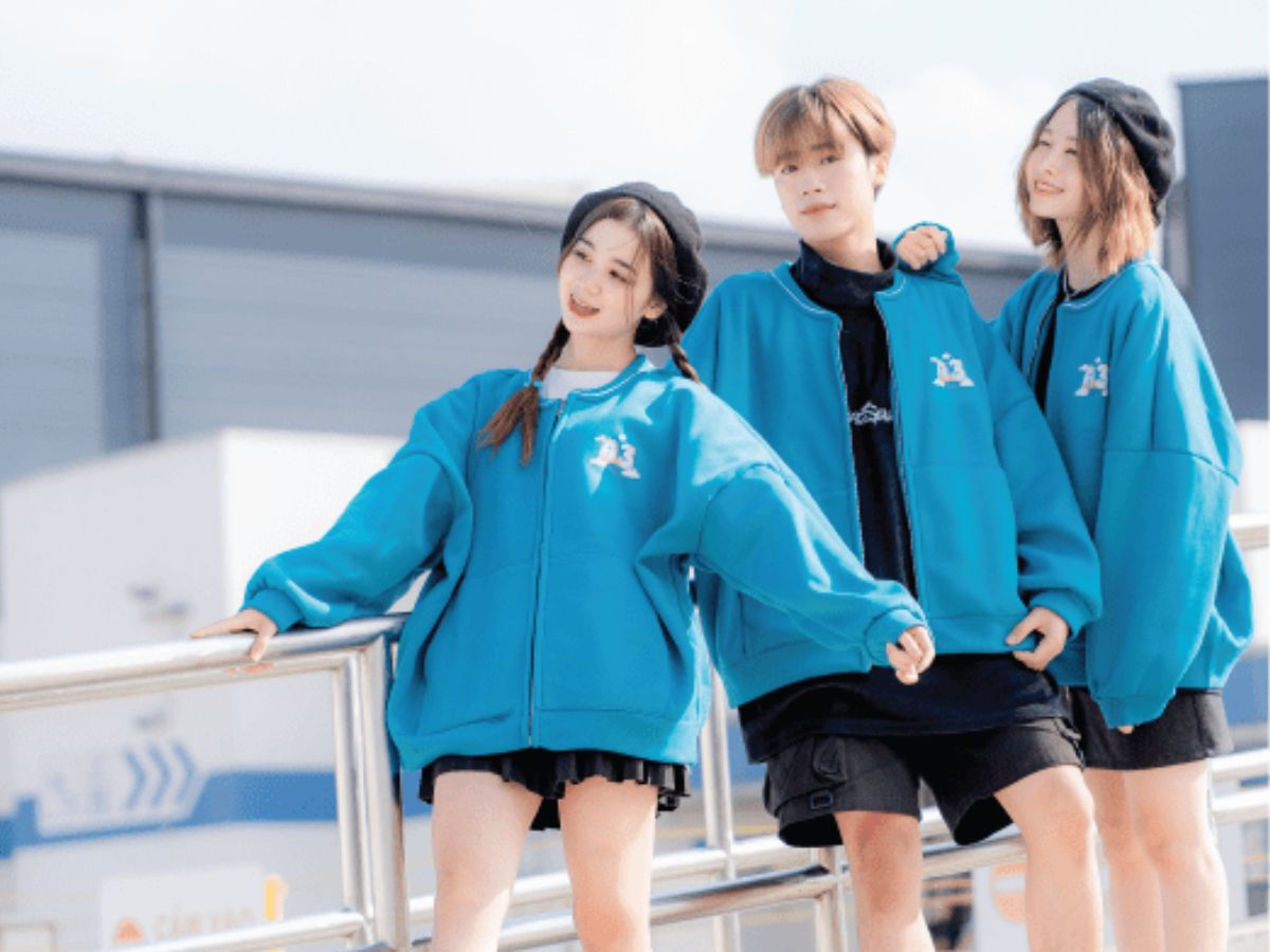 Các mẫu áo khoác thời trang, cá tính tạo điểm nhấn