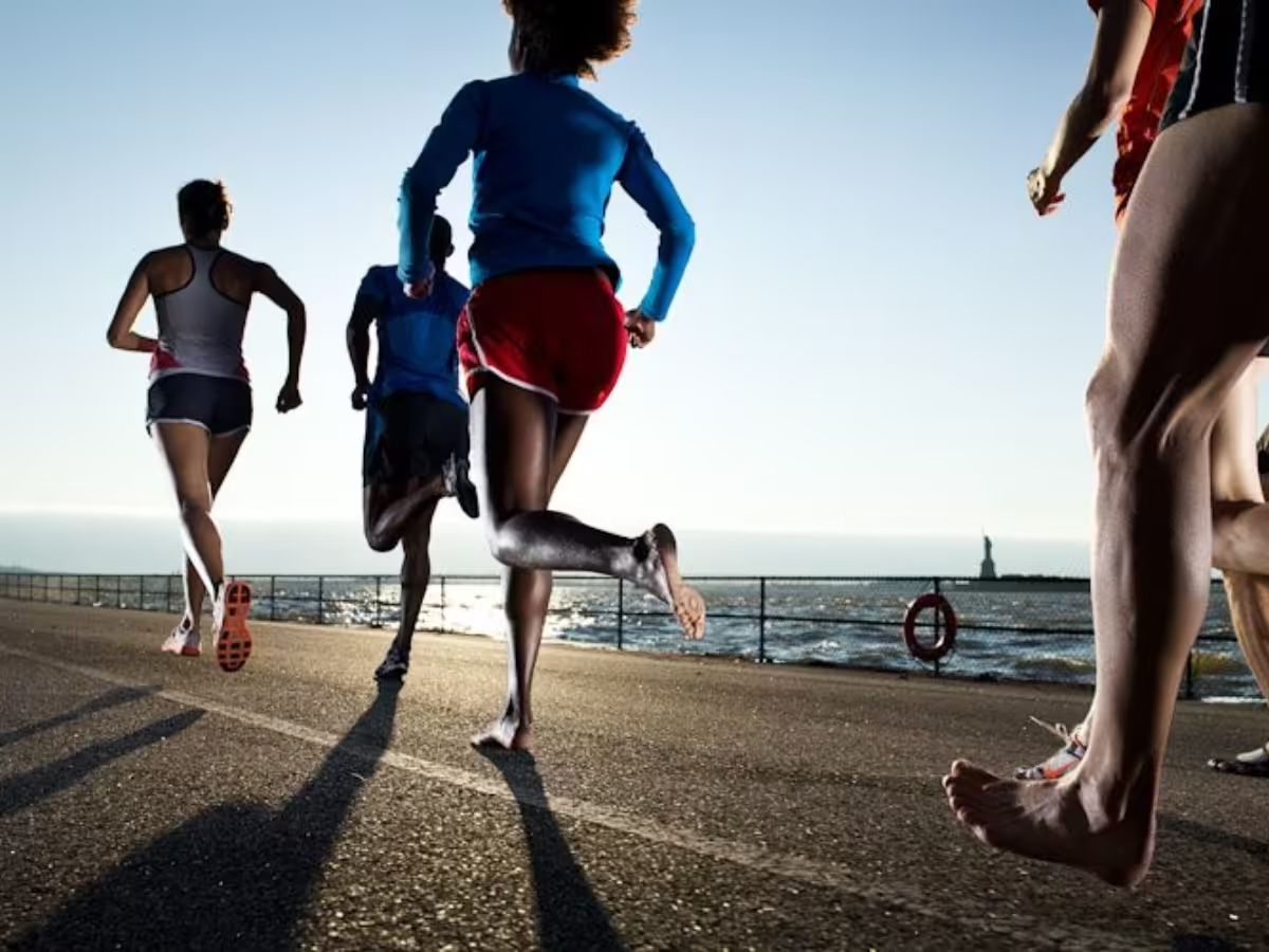 lợi ích chạy bộ chân trần