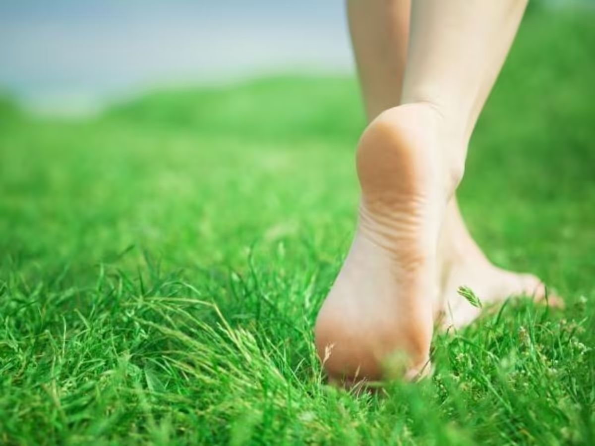 lợi ích chạy bộ chân trần