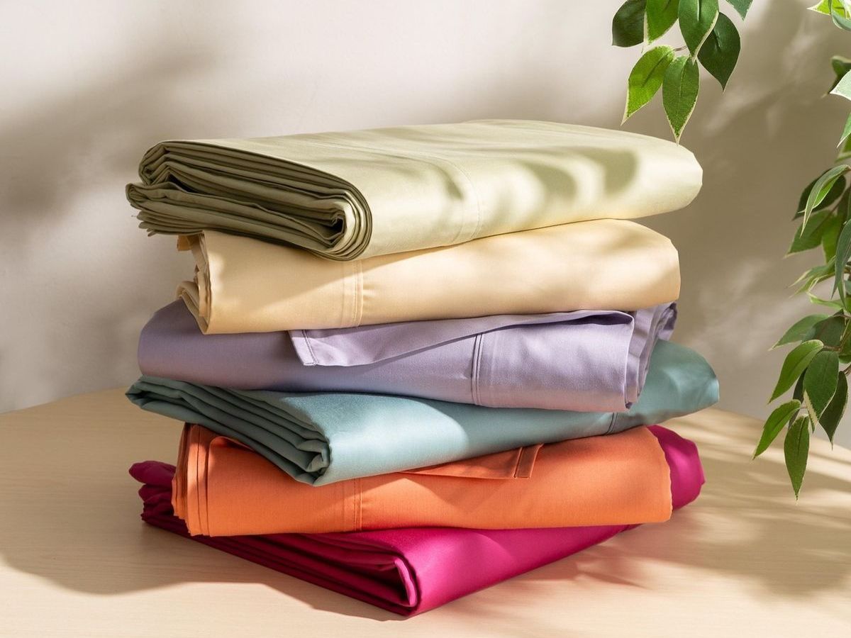 Vải polyester là gì mà được ưa chuộng đến vậy?