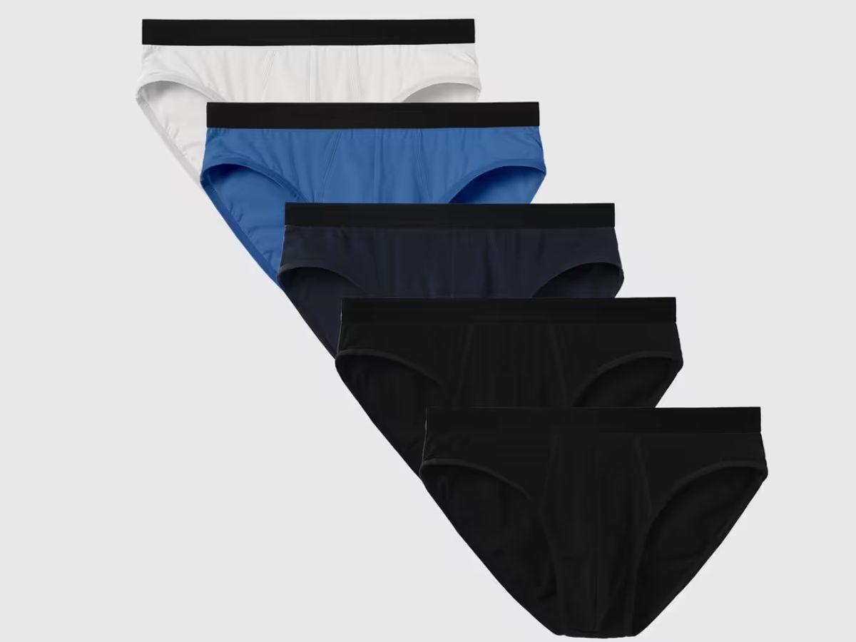 Nên thay quần lót định kỳ để đảm bảo vệ sinh