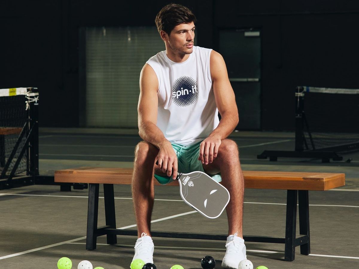 Trang phục pickleball chất lượng giúp anh em tự tin hơn trên sân