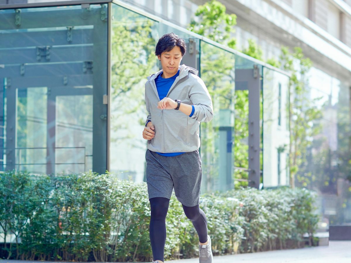 Nên chọn áo khoác chạy bộ tuỳ điều kiện thời tiết