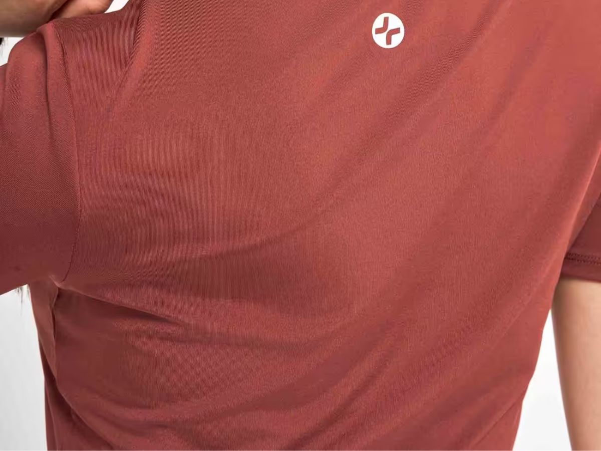 Trang phục pickleball nữ của Coolmate sử dụng chất liệu ưu việt