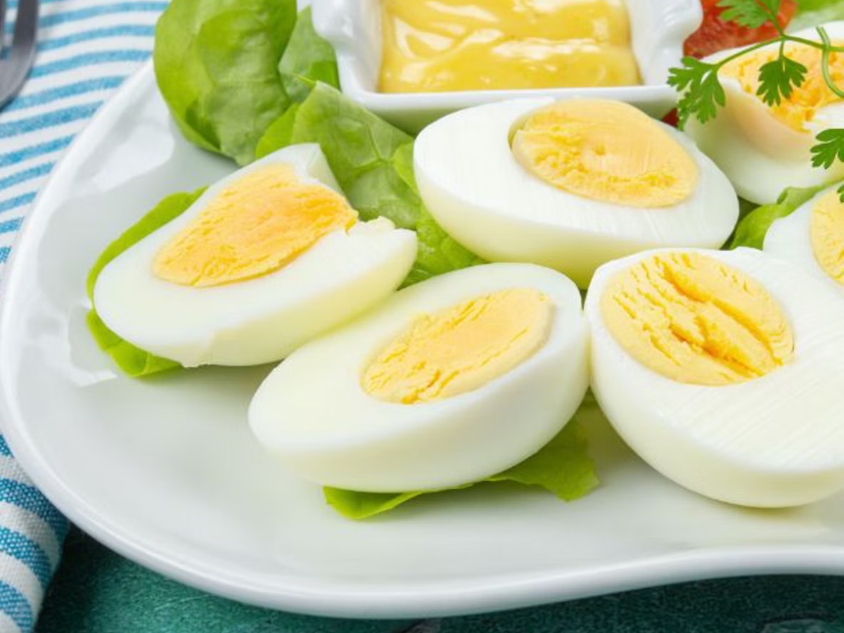 1 quả trứng bao nhiêu calo